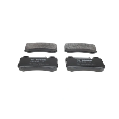 Billede af BOSCH 0 986 494 356 Bremseklodser Low Metallic med anti knirke plade, monteringsvejledning MERCEDES BENZ: CLS Coupe, E klasse Sedan