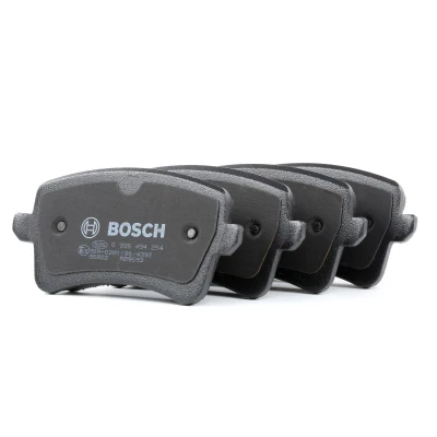 Billede af BOSCH 0 986 494 254 Bremseklodser Low Metallic med anti knirke plade, monteringsvejledning AUDI: Q5, A4 B8 Sedan, A5 Coupe