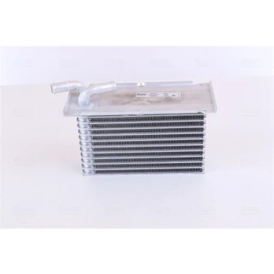Billede af NISSENS 96470 Intercooler VOLKSWAGEN: GOLF 6, Passat B7 Variant, SEAT: Leon II Hatchback, Ibiza 4, 4 ST, AUDI: A3 Hatchback