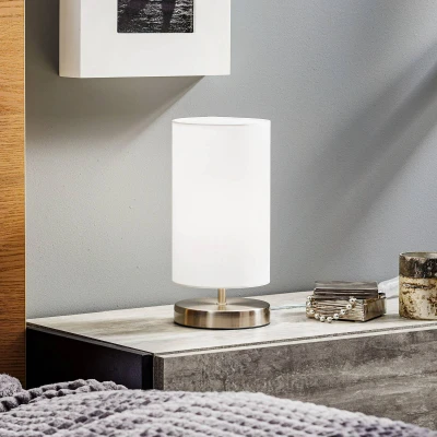 Billede af Hvid tekstil bordlampe Clarie