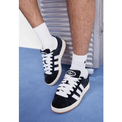 Billede af adidas Originals Campus 00S Unisex Skatesko, Størrelse: 35.5, Core black/footwear white/off white Ruskind