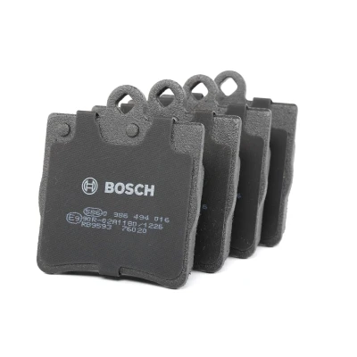 Billede af BOSCH 0 986 494 016 Bremseklodser Low Metallic med anti knirke plade, monteringsvejledning MERCEDES BENZ: C klasse Sedan, CLK Coupe