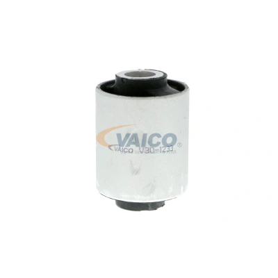 Billede af VAICO V30 1233 Bøsning Original Quality ydre, nede, foraksel MERCEDES BENZ: C klasse Sedan