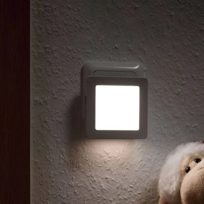 Billede af Paulmann Esby LED natlampe, stikkontakt, kantet