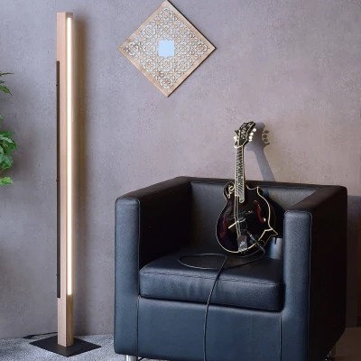 Billede af Madera LED gulvlampe af egetræ, kan dæmpes