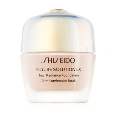 Billede af Shiseido Future Solution LX Total Radiance Foundation 04 Neutral 30 ml
