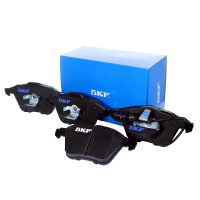 Billede af SKF VKBP 80594 E Bremseklodser Inkl. slidadvarselskontakt VOLKSWAGEN: Passat B6 Variant, Sedan, CC, AUDI: A3 Sportback, Hatchback