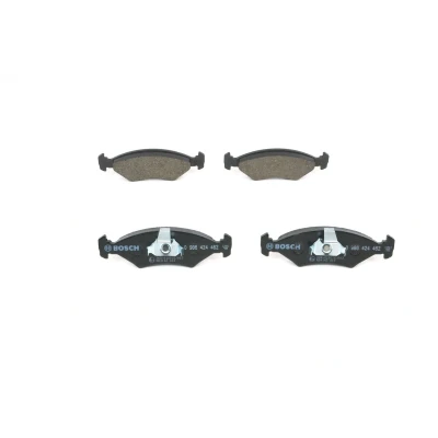 Billede af BOSCH 0 986 424 462 Bremseklodser Low Metallic med stempelklips, anti knirke plade FORD: Puma, FIESTA 4