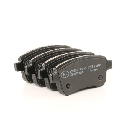 Billede af BREMBO P 68 041 Bremseklodser Ekskl. slidadvarselskontakt med bremsecaliperskruer tilbehør RENAULT: SCENIC 3, Megane 3 Grandtour, 4