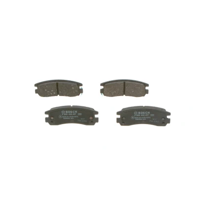 Billede af BOSCH 0 986 424 467 Bremseklodser Low Metallic med indbygget slidsensor anti knirke plade CHEVROLET: Alero Sedan