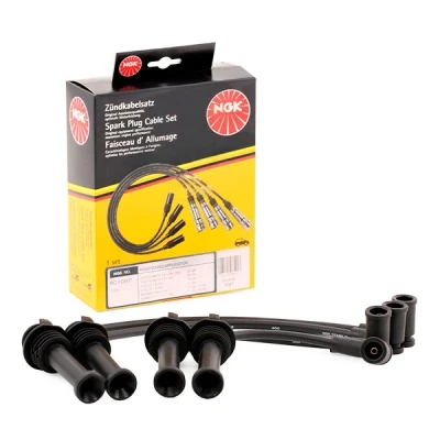 Billede af NGK 8541 Tændkabelsæt 4 FORD: Focus Mk1 Hatchback, FIESTA 6, 5, VOLVO: V50