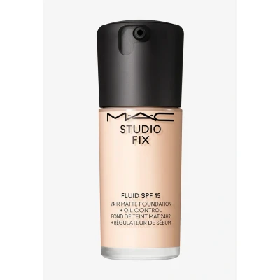 Billede af MAC Studio FIX Fluid SPF15 Foundation, Størrelse: 30 ml, Nc65