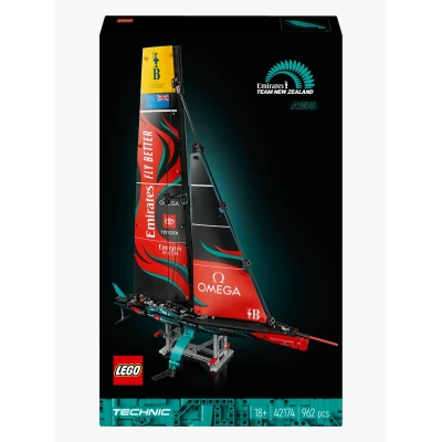 Billede af LEGO Technic 42174 Emirates Team New Zealand AC75 yacht
