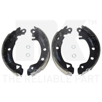 Billede af NK 2710487 Bremsebakker 203,2 39, 39,00 med tilbehør RENAULT: CLIO 2, ALFA ROMEO: 33 Hatchback